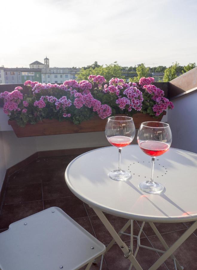 Suite Sul Fiume Парма Экстерьер фото
